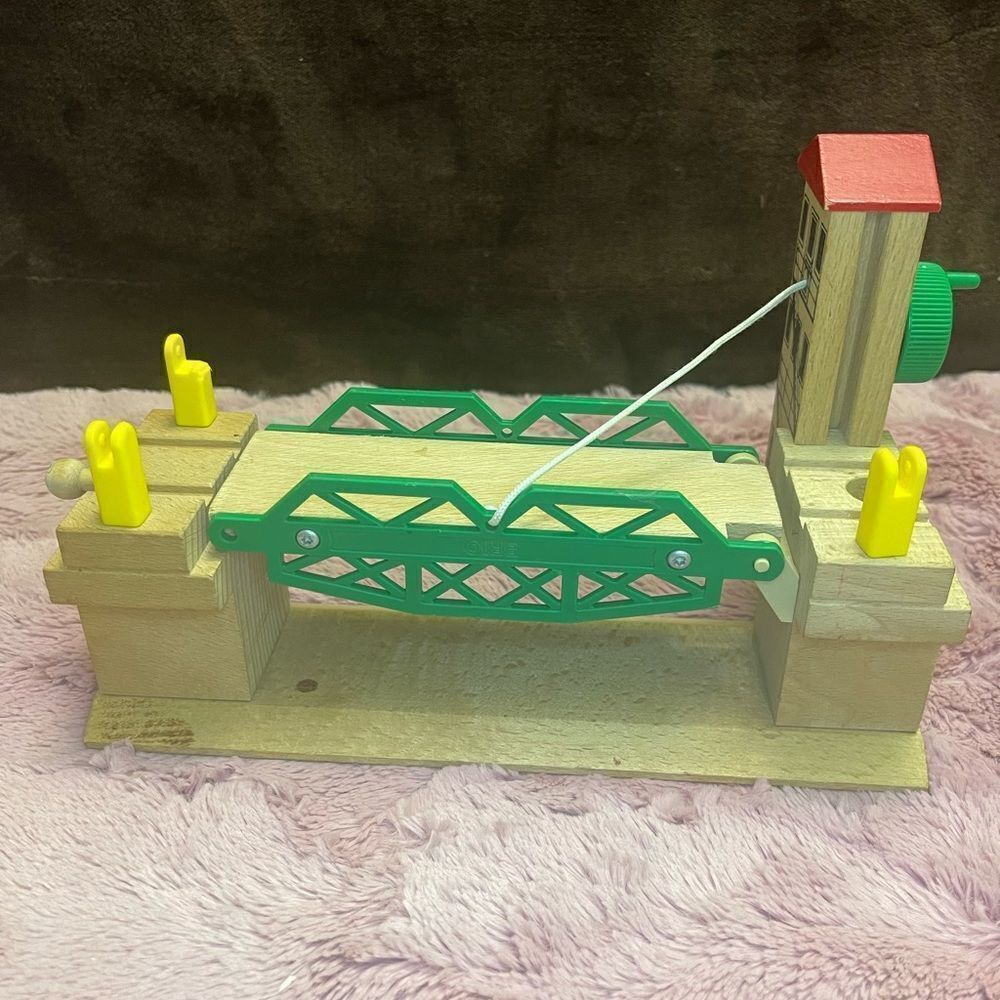 Bridge wooden Railway   - Picture 5 of 8